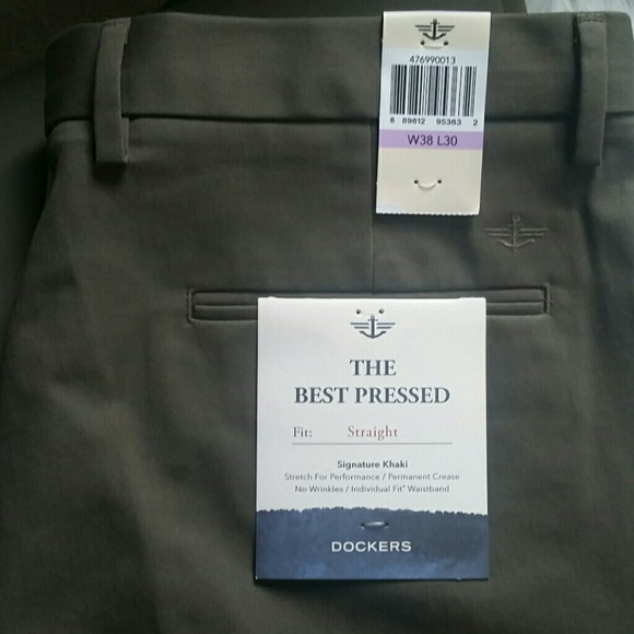 Men/'s Dockers Best Pressed Signature Khaki Classic Fit Flat Front Cotton Pants